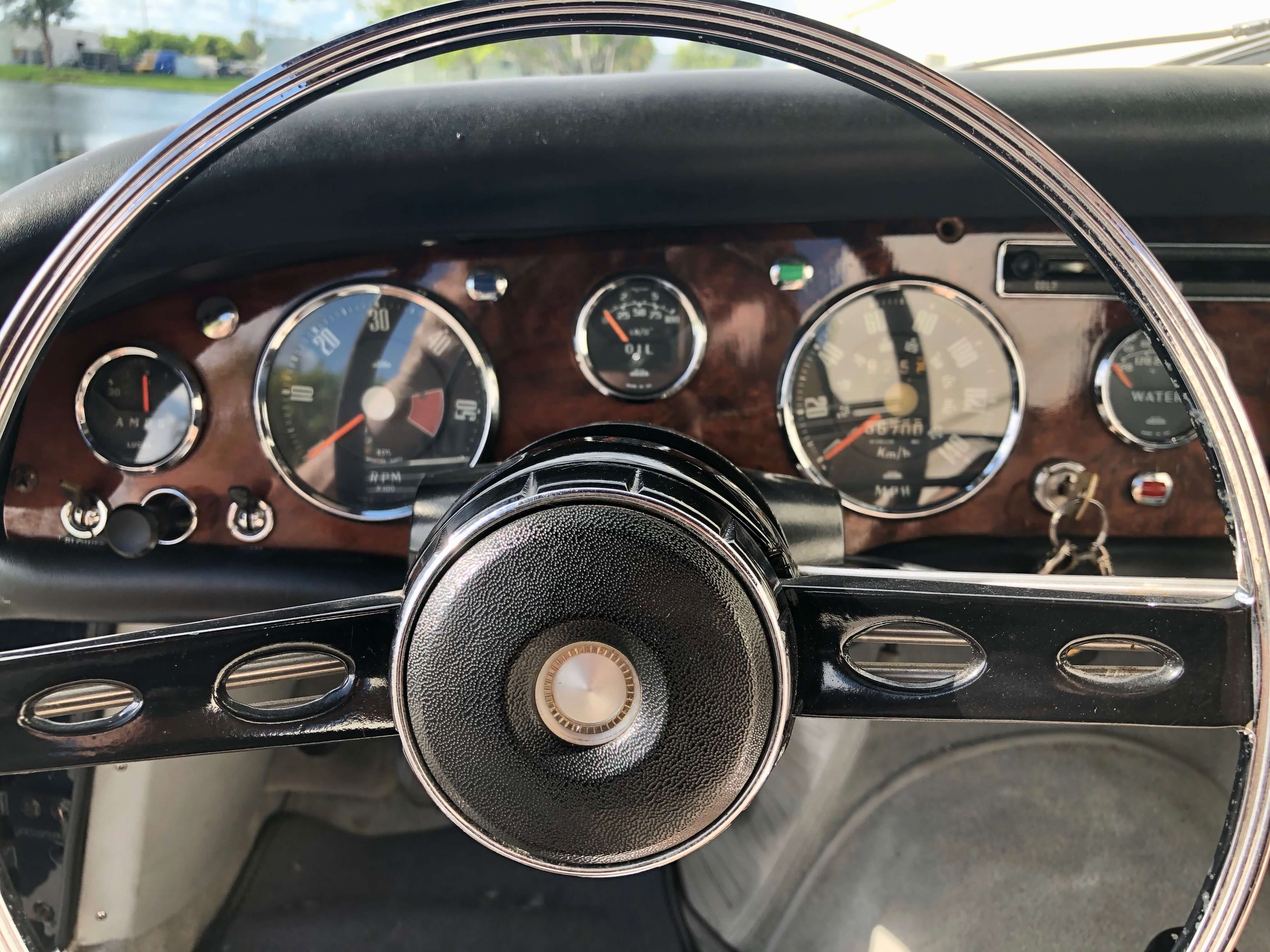 1965 Sunbeam Tiger steering wheel